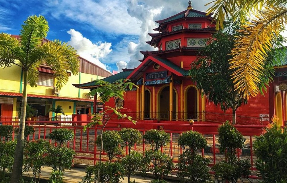 AuroraLiving Attraction Pictures